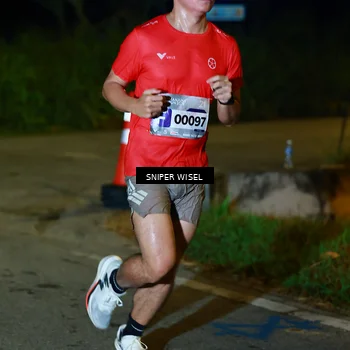 Runner Photo 8405871