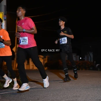 Runner Photo 8405873