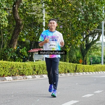 Runner Photo 8405875