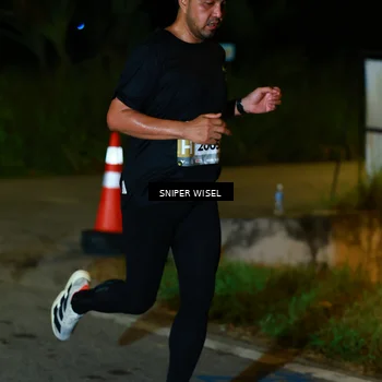 Runner Photo 8405881