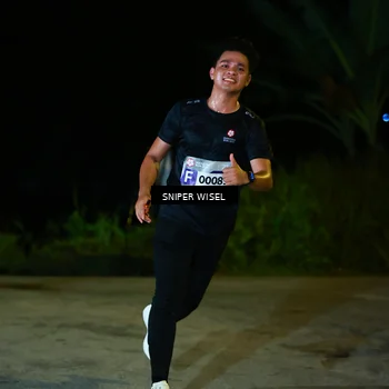 Runner Photo 8405939