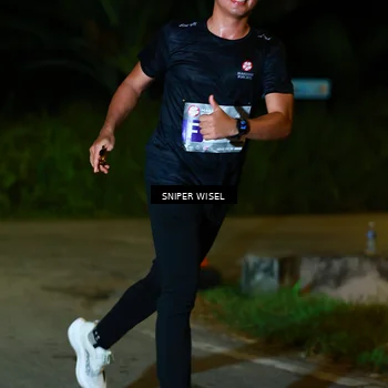 Runner Photo 8405944