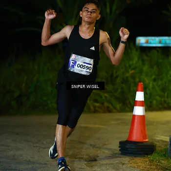 Runner Photo 8405964