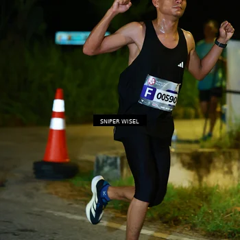 Runner Photo 8405975