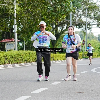 Runner Photo 8405977