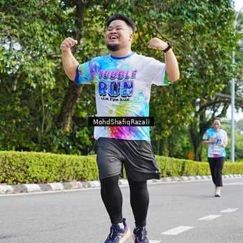 Runner Photo 8406007