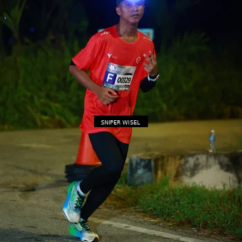 Runner Photo 8406019