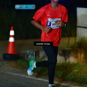 Runner Photo 8406026