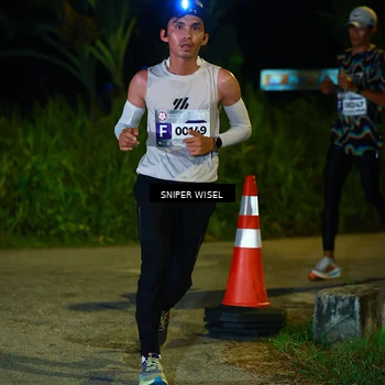 Runner Photo 8406034