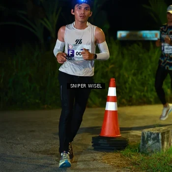 Runner Photo 8406037