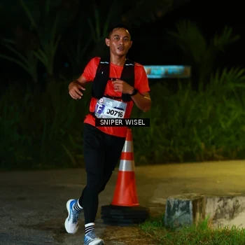 Runner Photo 8406053