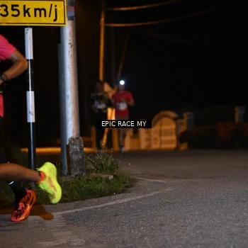 Runner Photo 8406059