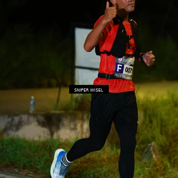 Runner Photo 8406062
