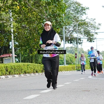 Runner Photo 8406081