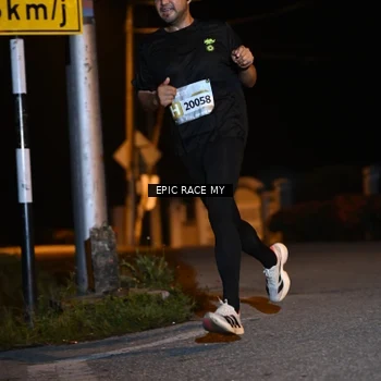 Runner Photo 8406100