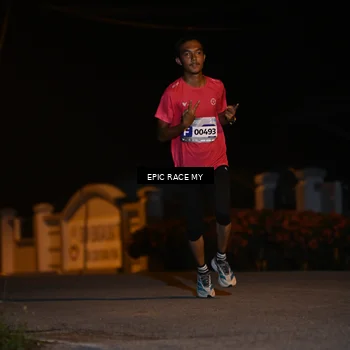 Runner Photo 8406114