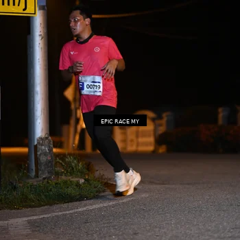 Runner Photo 8406116