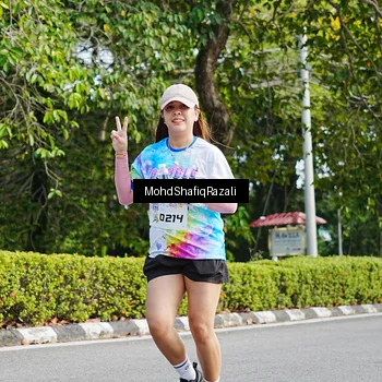 Runner Photo 8406119