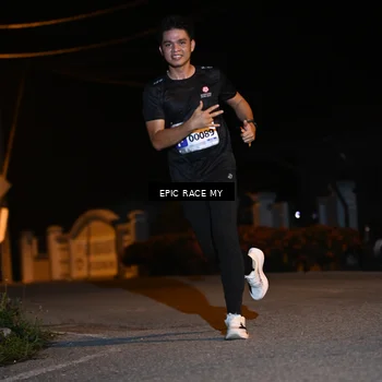 Runner Photo 8406143