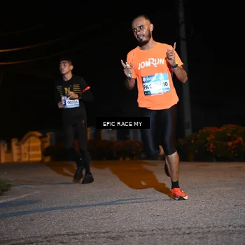 Runner Photo 8406208