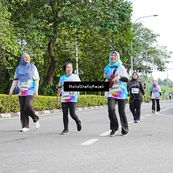 Runner Photo 8406213