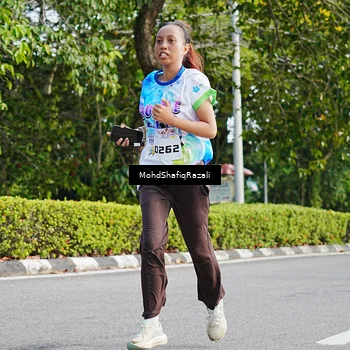 Runner Photo 8406223
