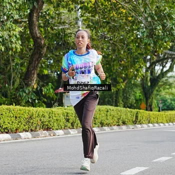 Runner Photo 8406240