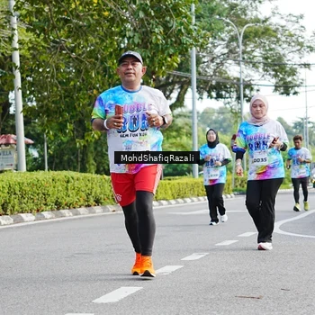 Runner Photo 8406271