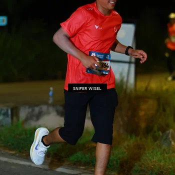 Runner Photo 8406306