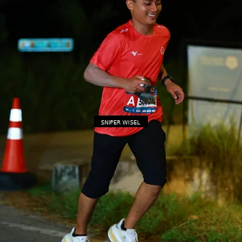 Runner Photo 8406309