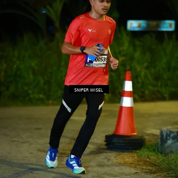 Runner Photo 8406313