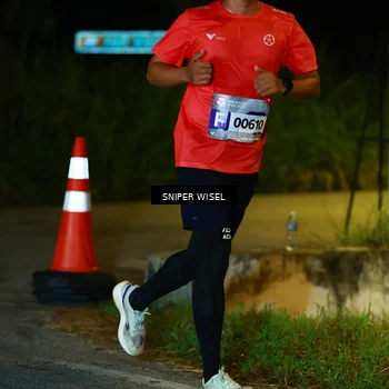 Runner Photo 8406329