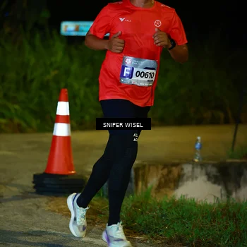 Runner Photo 8406331