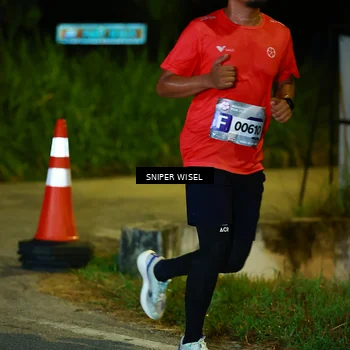 Runner Photo 8406335