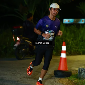 Runner Photo 8406339