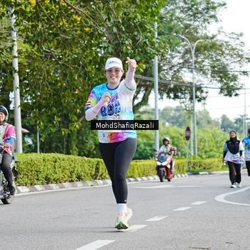 Runner Photo 8406372