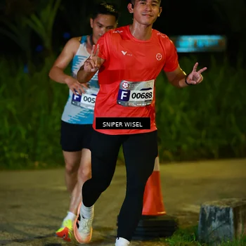 Runner Photo 8406374