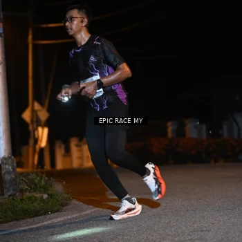 Runner Photo 8406375