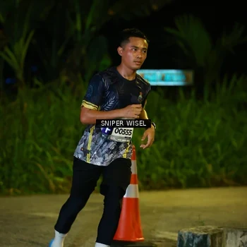 Runner Photo 8406393