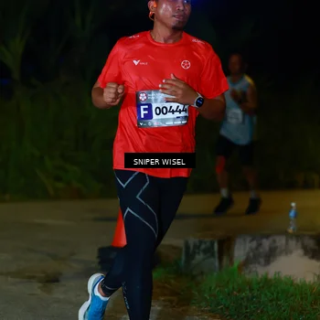 Runner Photo 8406423