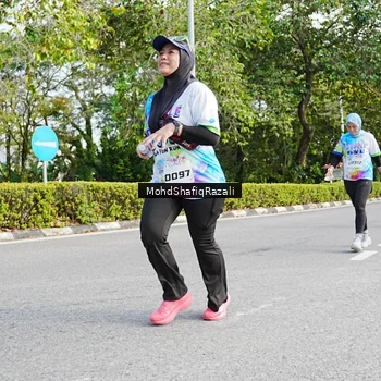 Runner Photo 8406424
