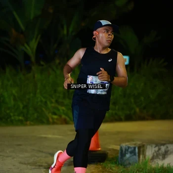 Runner Photo 8406453