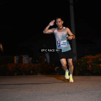 Runner Photo 8406484