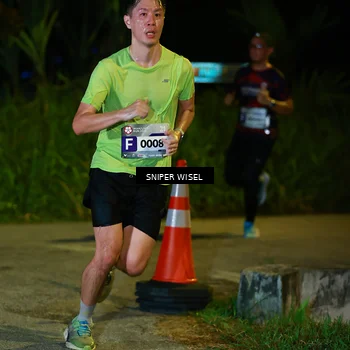 Runner Photo 8406501