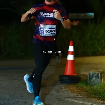 Runner Photo 8406514