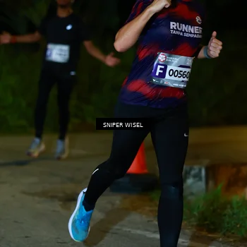 Runner Photo 8406523