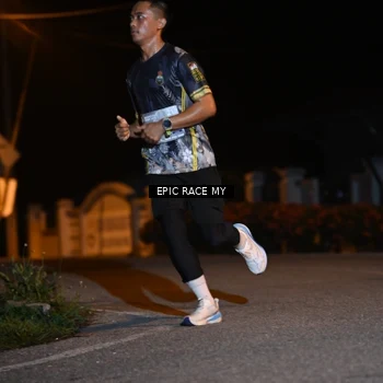 Runner Photo 8406533
