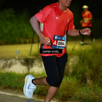 Runner Photo 8406551