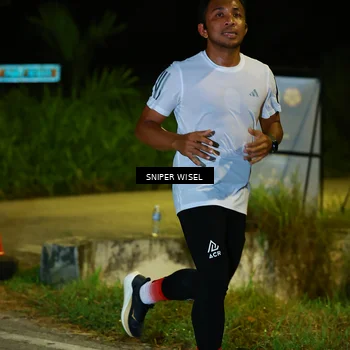 Runner Photo 8406552