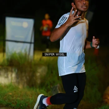 Runner Photo 8406561